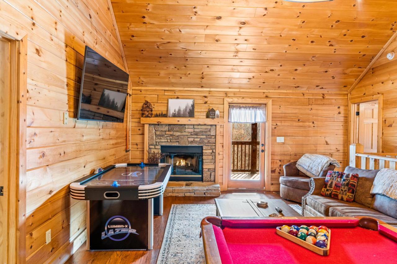 The Sly Fox - Recently Updated/ Ideal Pf Location Pigeon Forge Ngoại thất bức ảnh